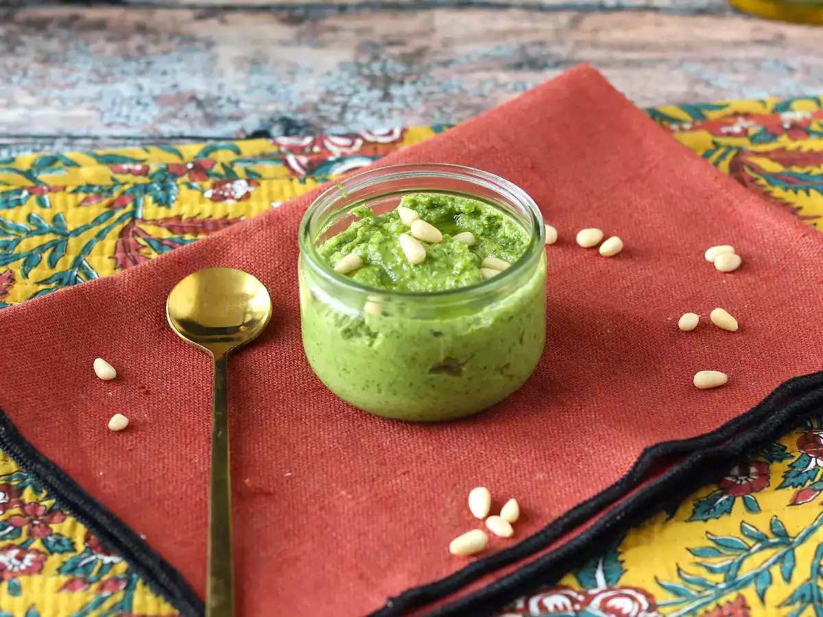 Pesto roket yang segar dan lembut dalam 5 menit - foto 2