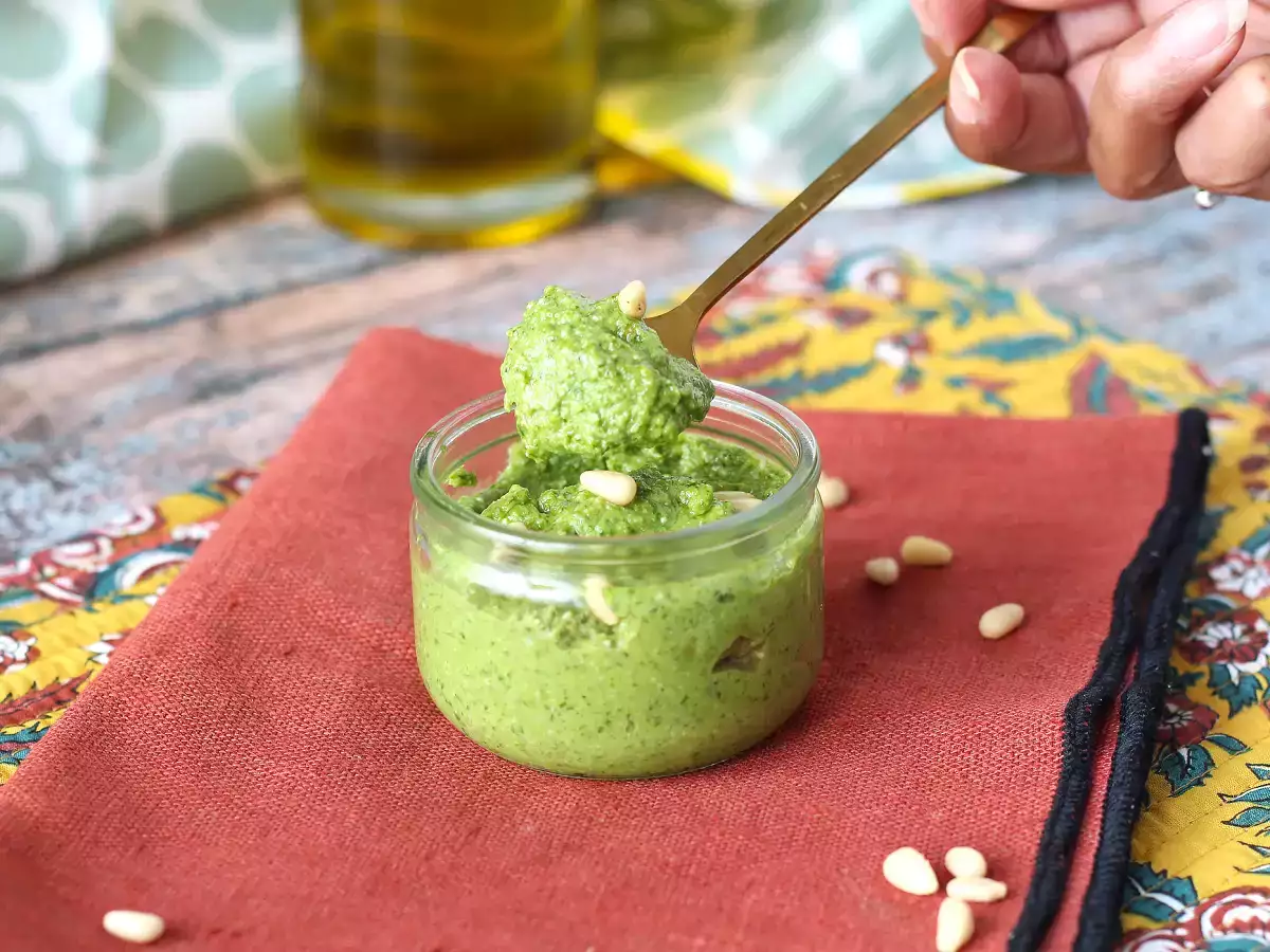 Pesto roket yang segar dan lembut dalam 5 menit - foto 3