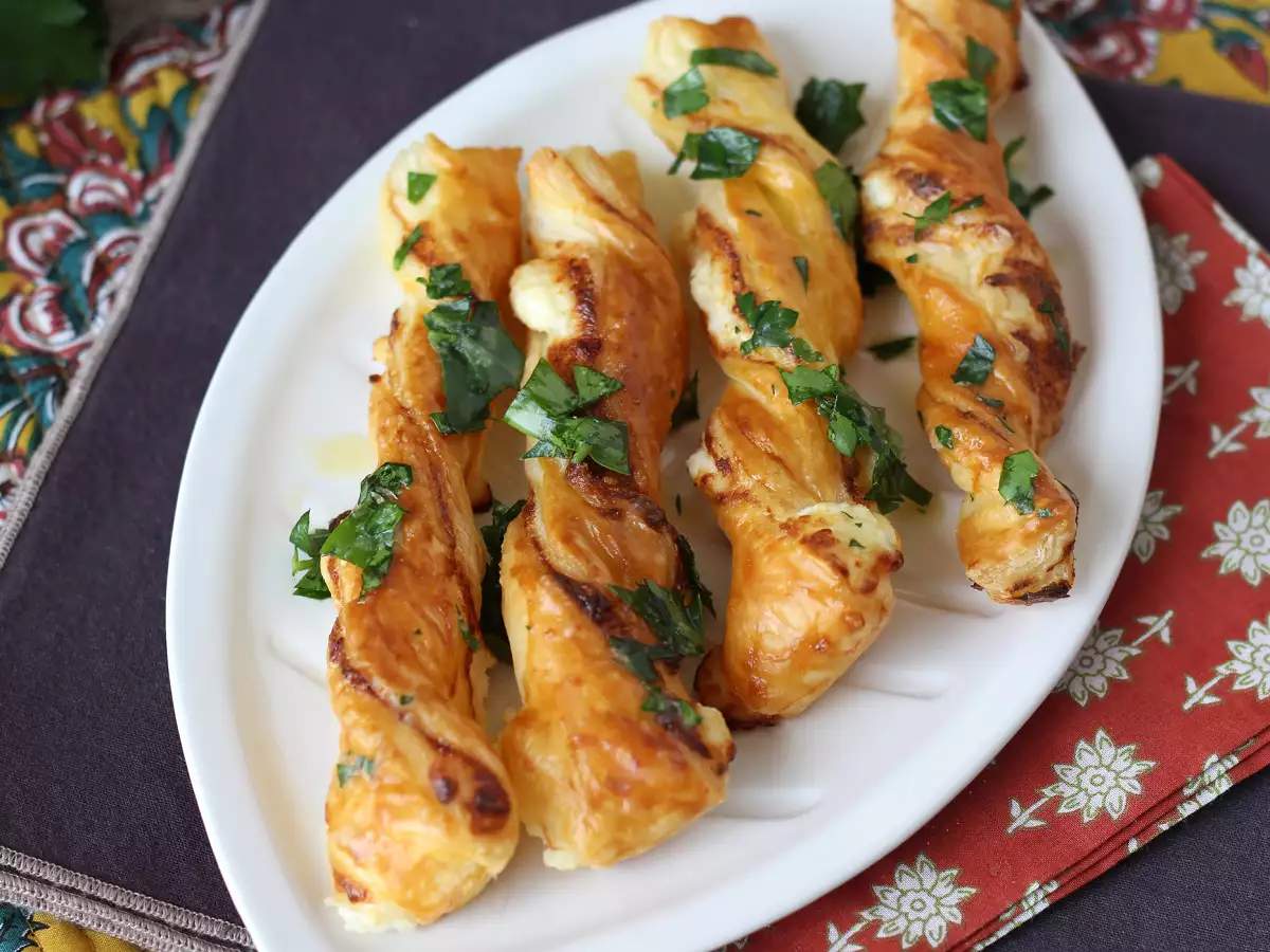 Pilin Puff Pastry Keju dengan Air Fryer - foto 6