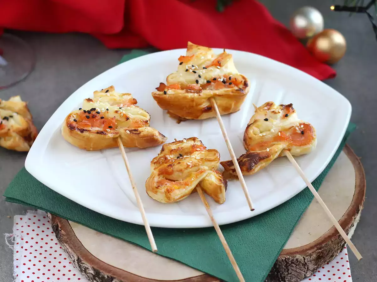 Pohon cemara puff pastry dengan dua jenis salmon - foto 5