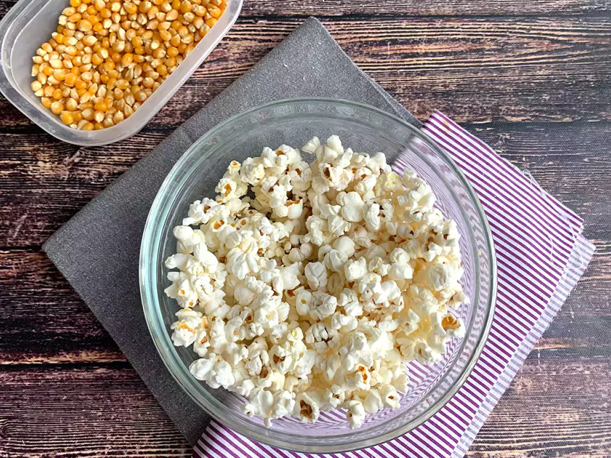 Popcorn Tanpa Minyak di Microwave - foto 2