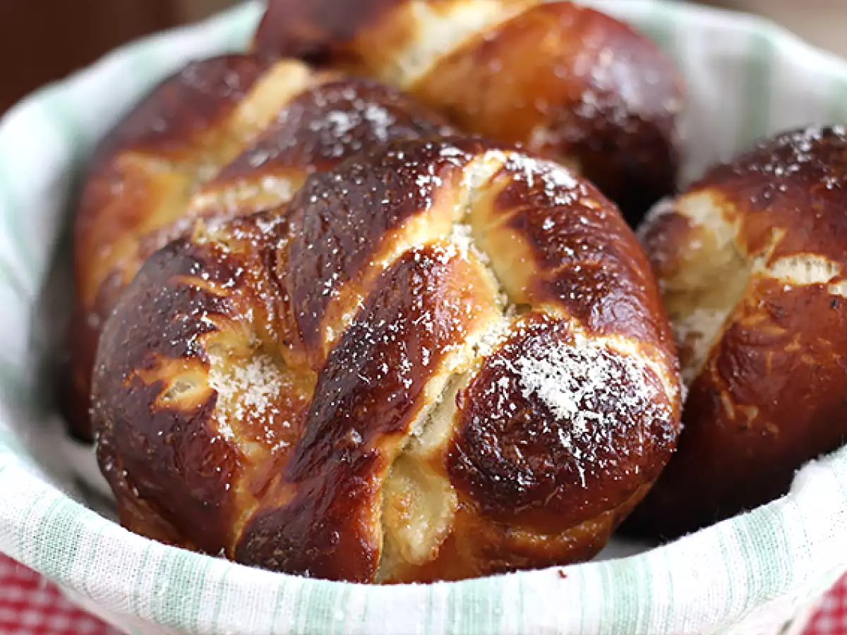 Pretzel mozzarella dan rosemary - foto 2