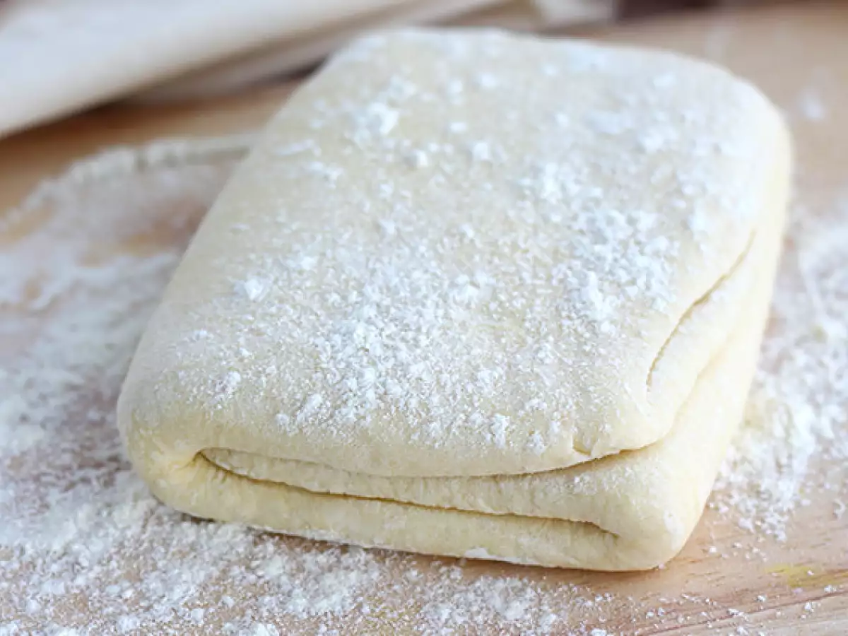 Puff pastry dijelaskan langkah demi langkah - foto 3