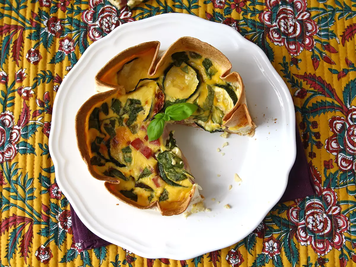 Quiche bebas kue dengan tortilla? Itu mungkin! Resep ringan - foto 6