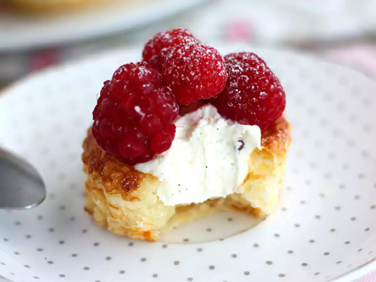 Raspberry dan mascarpone vol au vents - foto 4