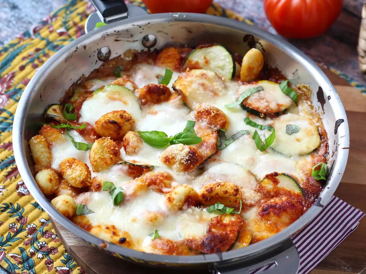 Resep cepat gratin gnocchi dengan zucchini dan mozzarella - foto 2