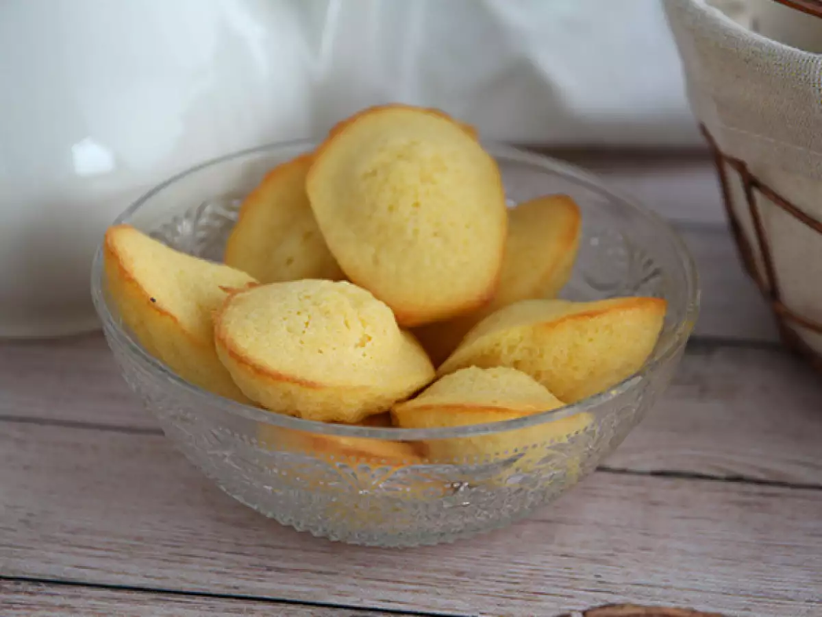 Resep mudah untuk madeleine polos dan lembut - foto 3
