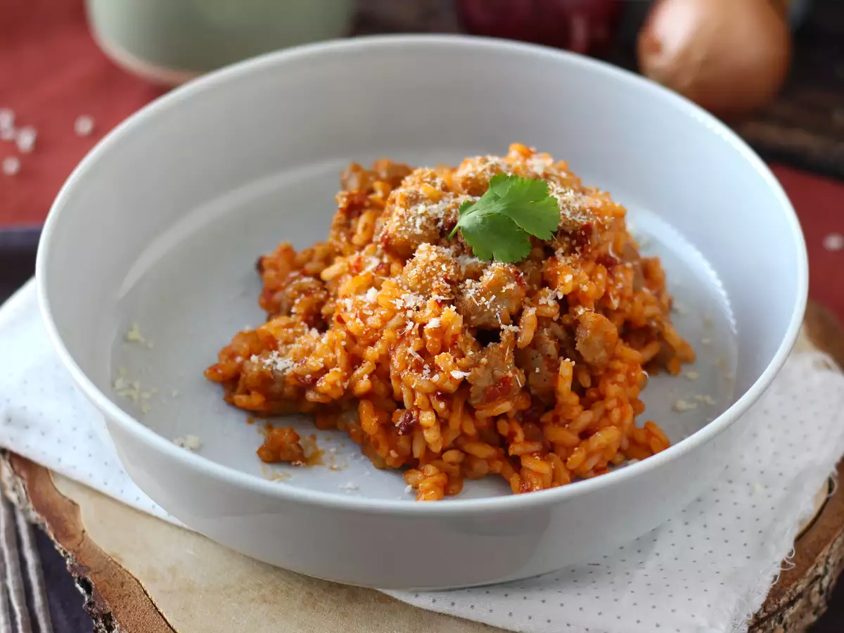 Risotto 'nduja dan sosis, hidangan Italia dengan cita rasa yang kuat - foto 3