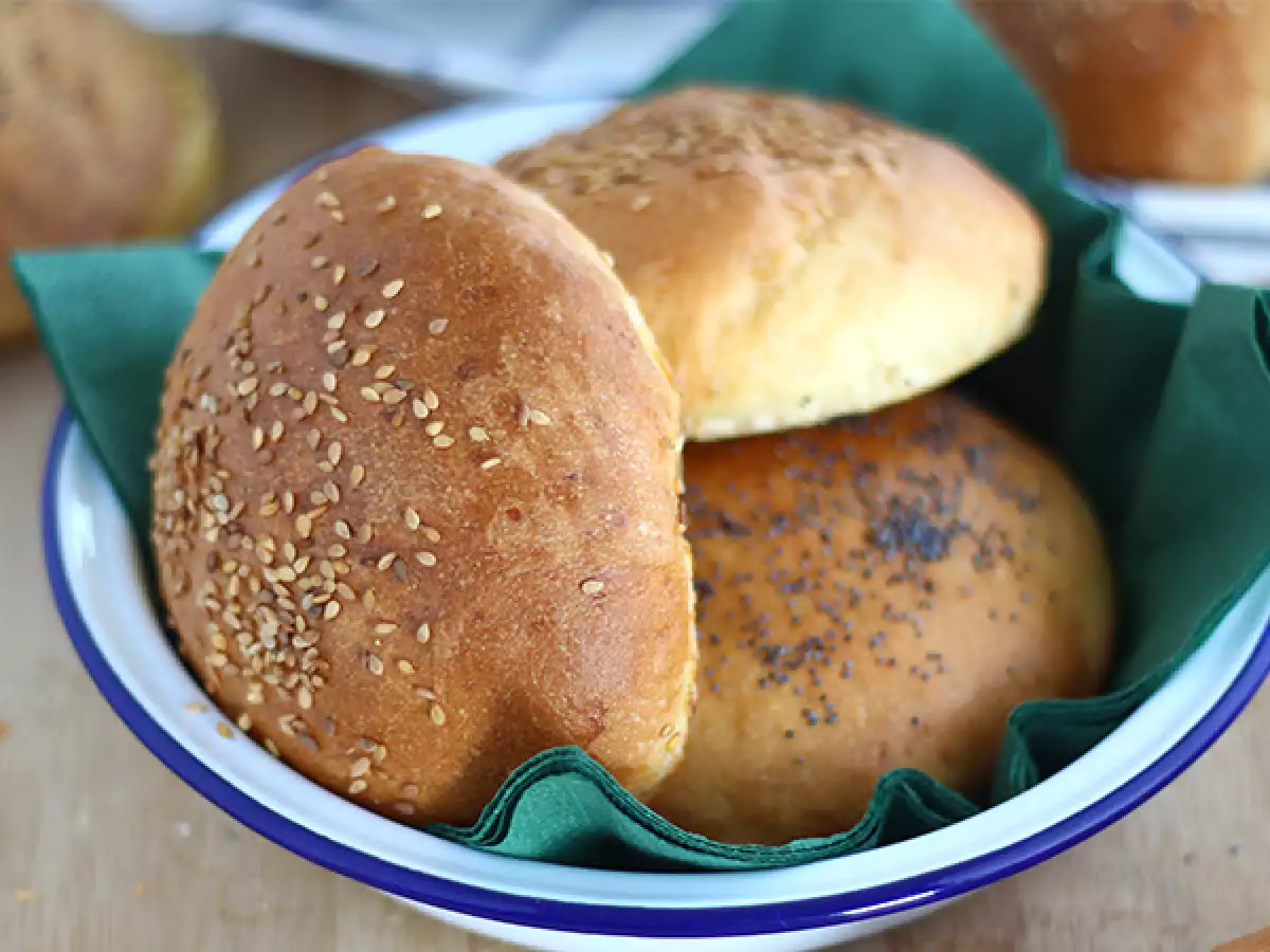 Roti burger buatan sendiri (bun burger) - foto 2