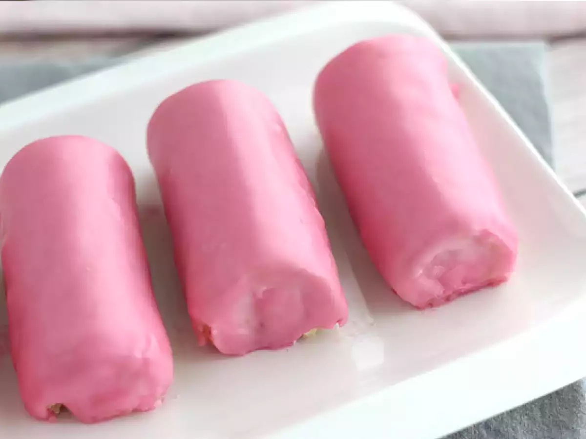 Roti gulung mini stroberi, Macan Merah Muda - foto 4