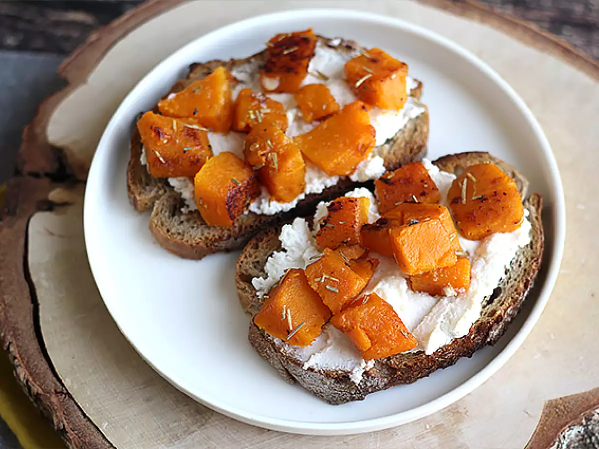 Roti Panggang Ricotta, Labu Butternut, dan Telur - foto 5