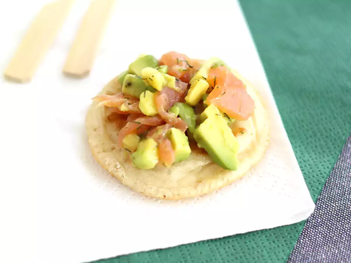 Roti panggang salmon dan alpukat - foto 2