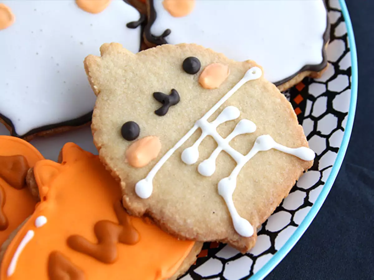 Roti pendek Molang Halloween - foto 6