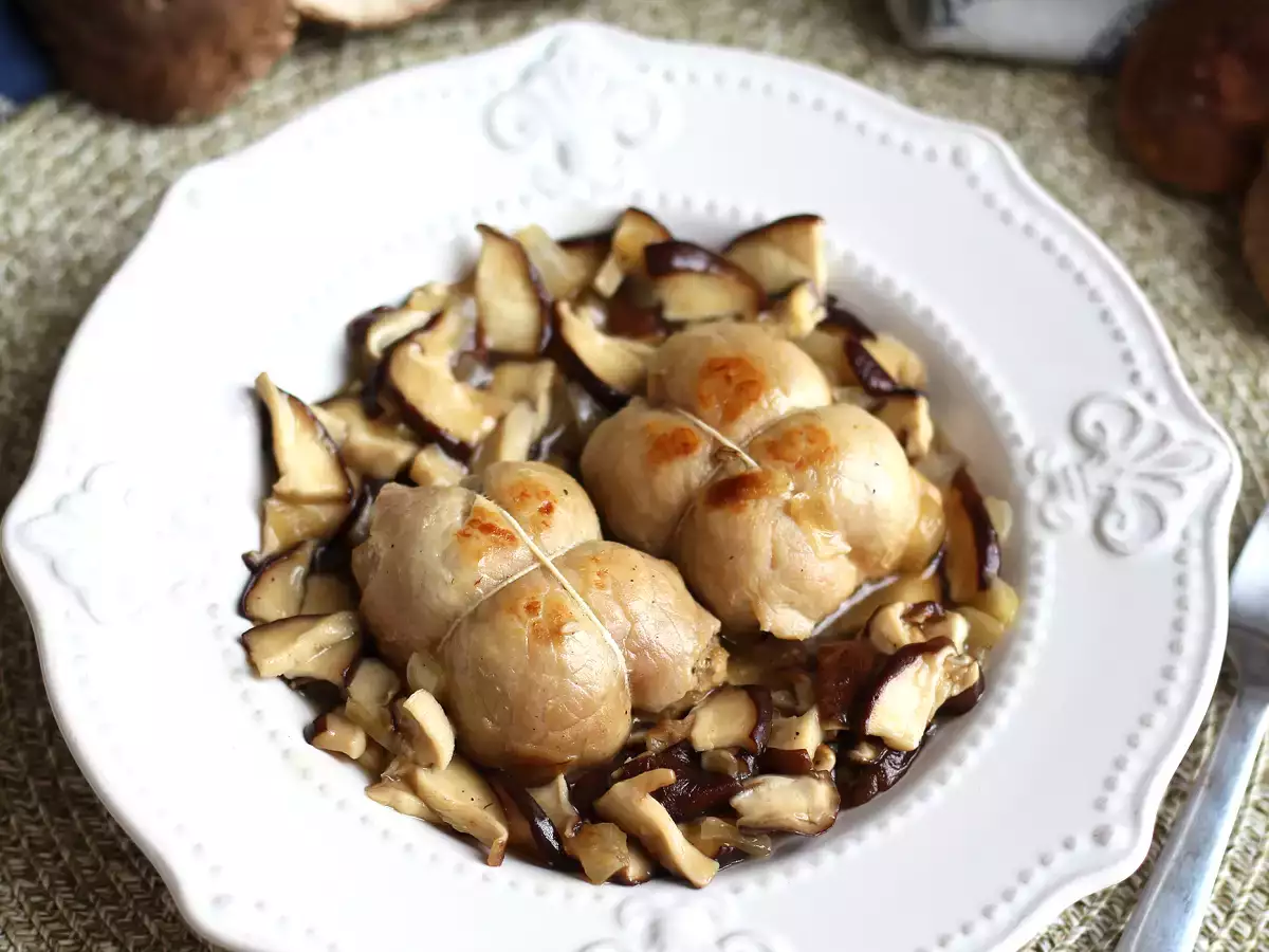 Roulades daging babi dengan saus jamur - foto 2