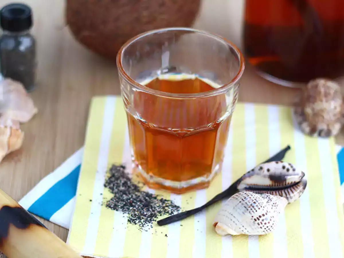 Rum yang disusun dengan vanila dan kayu manis - foto 2