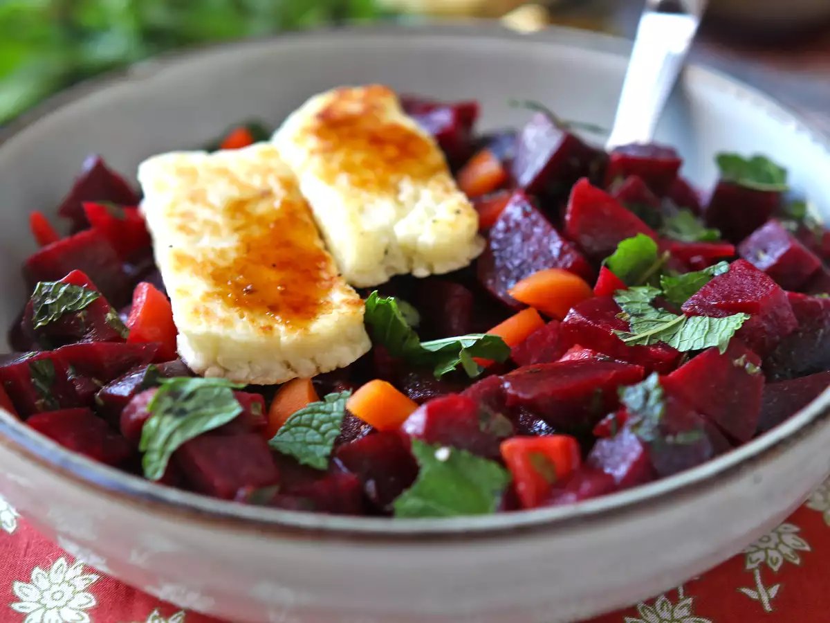 Salad bit dengan halloumi panggang - foto 6