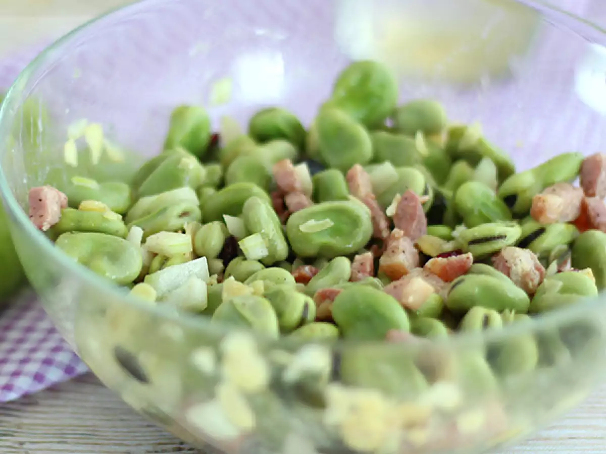 Salad Kacang Fava dengan Daging Asap - foto 2
