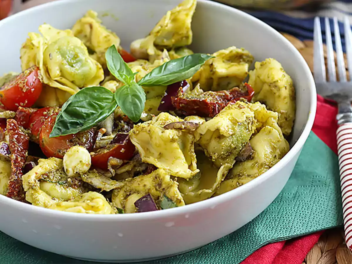 Salad Tortellini dengan Pesto - foto 2