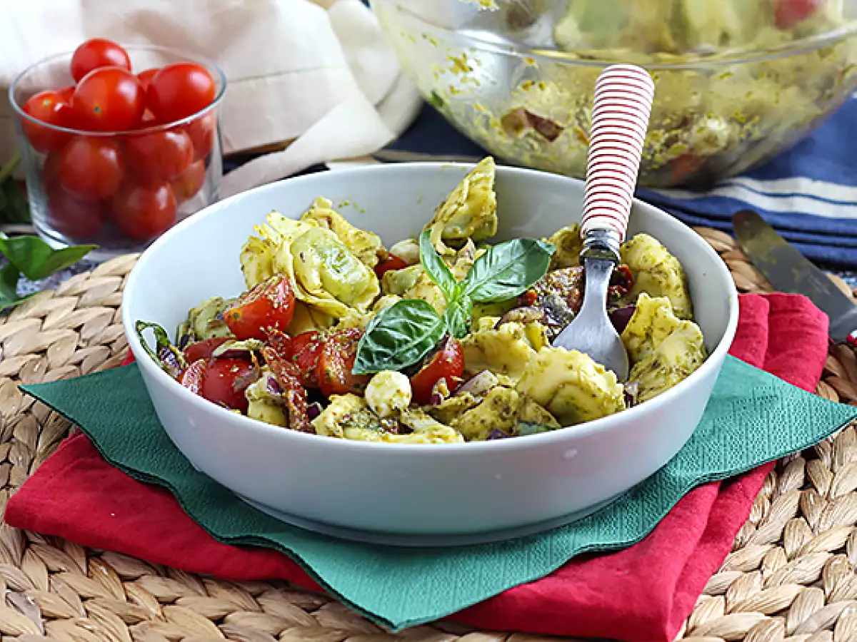 Salad Tortellini dengan Pesto - foto 3
