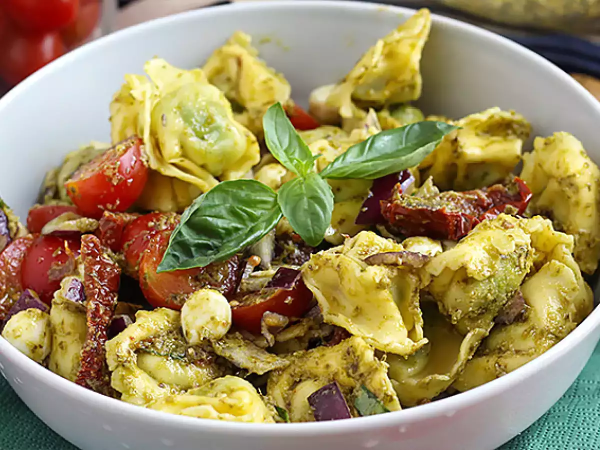 Salad Tortellini dengan Pesto - foto 5