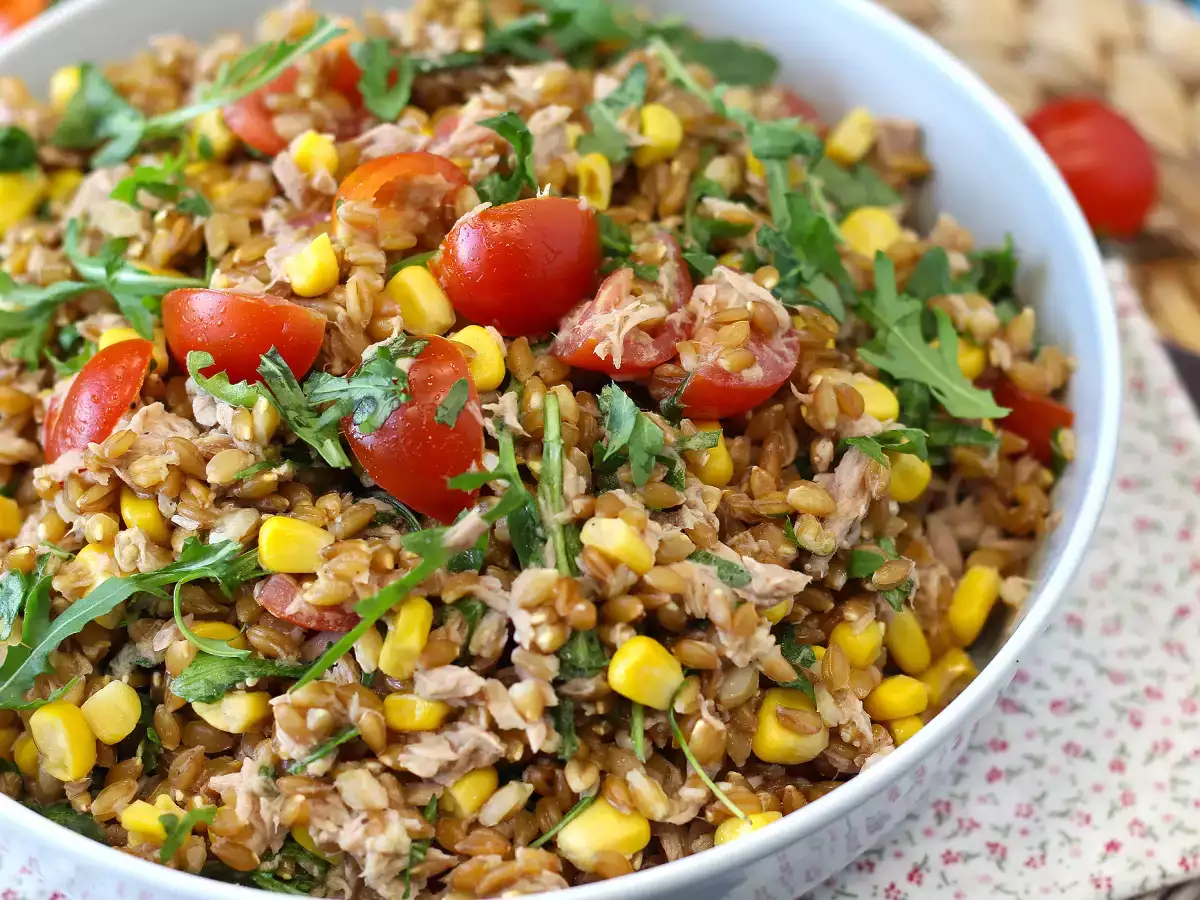 Salad tuna dan tuna: resep yang ringan, lezat, dan sempurna sepanjang tahun - foto 6