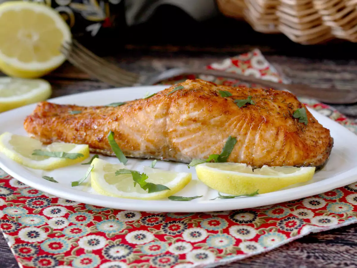 Salmon dalam penggorengan udara: sehat dan kaya rasa - foto 4