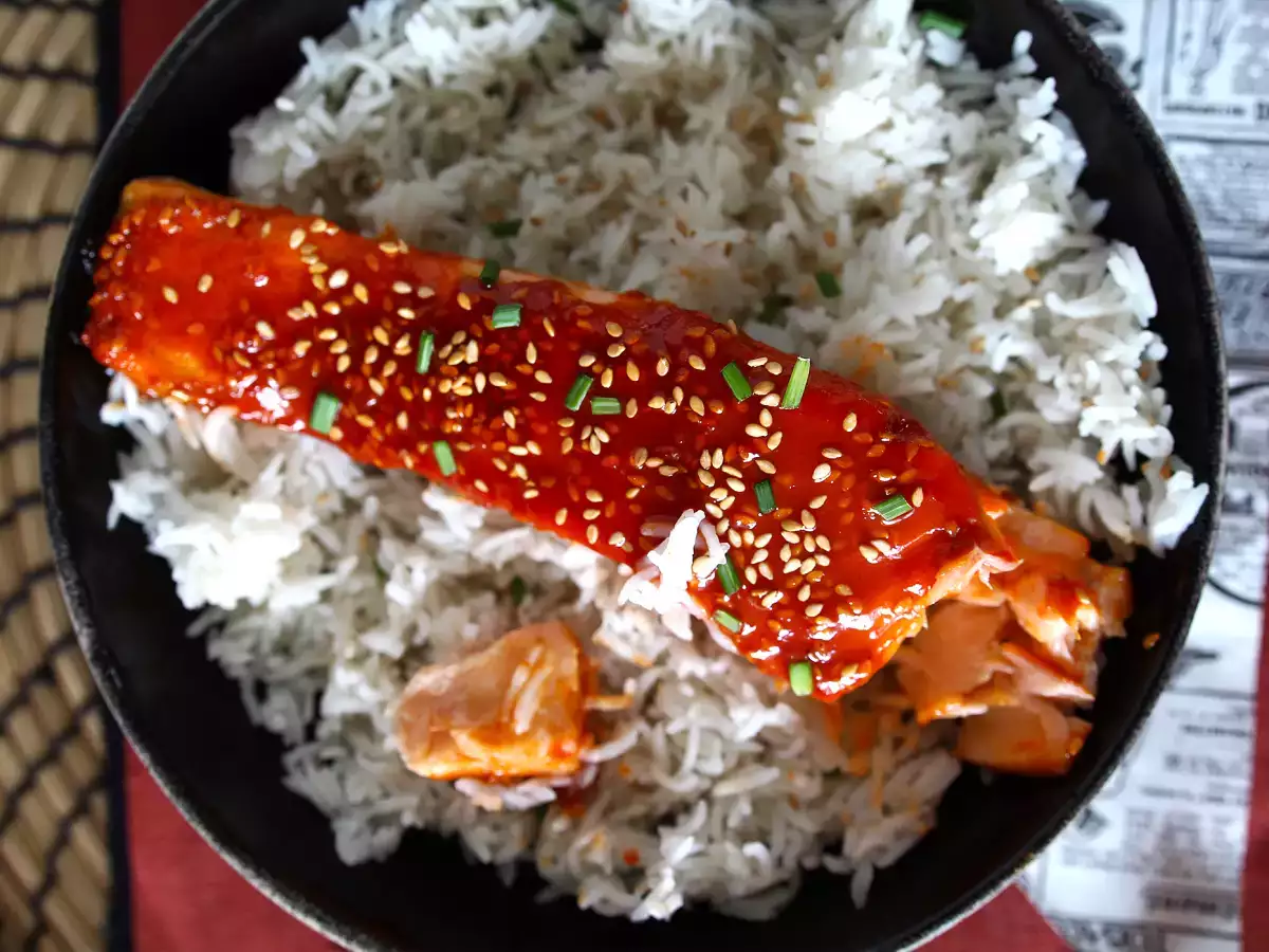 Salmon Korea dengan Saus Gochujang, Siap dalam 8 Menit - foto 4