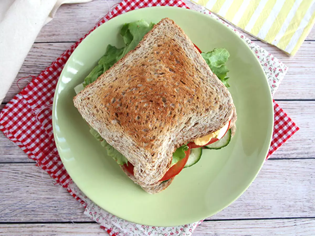 Sandwich Klub Vegetarian - foto 2