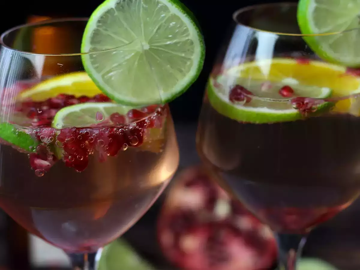 Sangria anggur bersoda: bintang yang menyegarkan di pesta - foto 2
