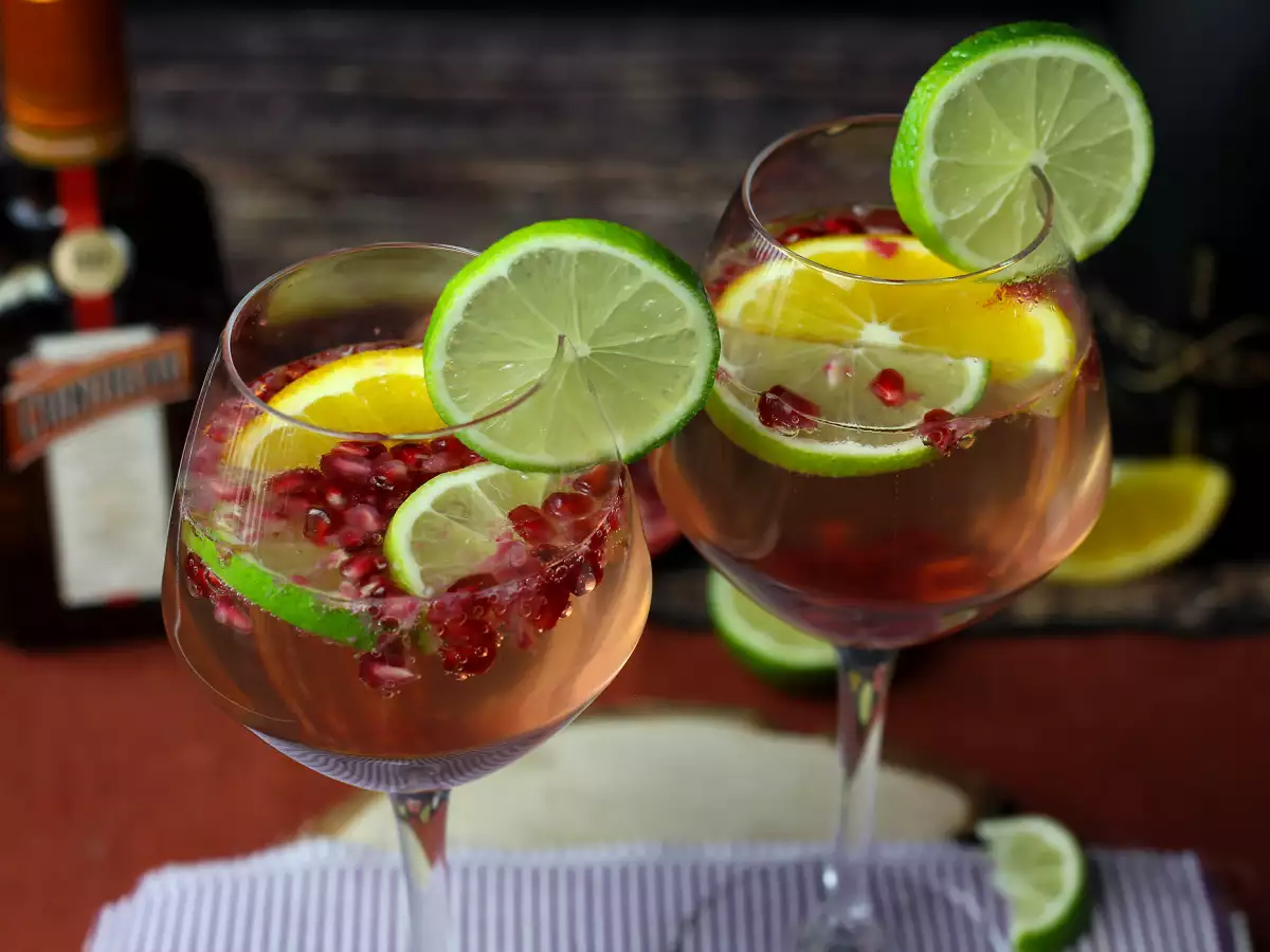 Sangria anggur bersoda: bintang yang menyegarkan di pesta - foto 7