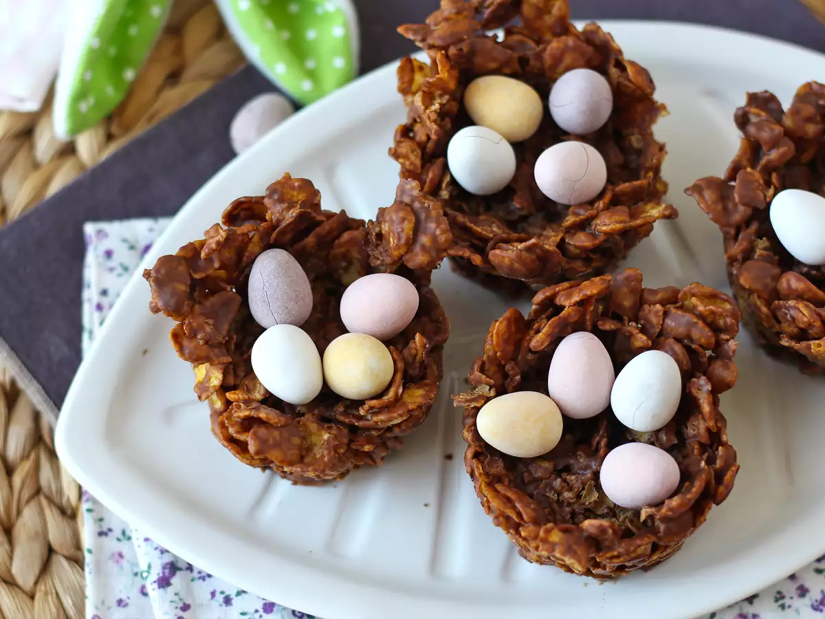 Sarang Paskah dari Cornflakes Cokelat - foto 7