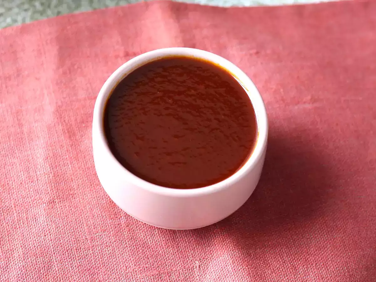 Saus ala barbekyu asam manis buatan sendiri: resep mudah, siap dalam waktu singkat - foto 5