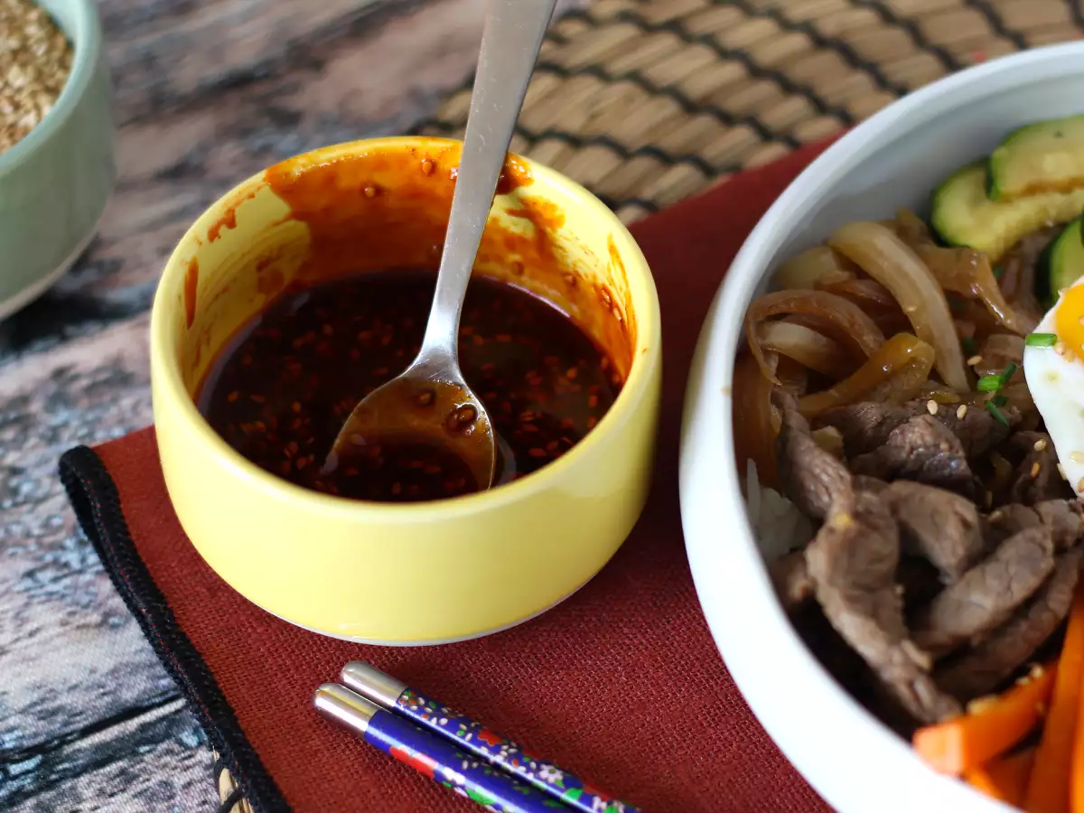 Saus gochujang Korea yang pedas untuk Bibimbap - foto 4
