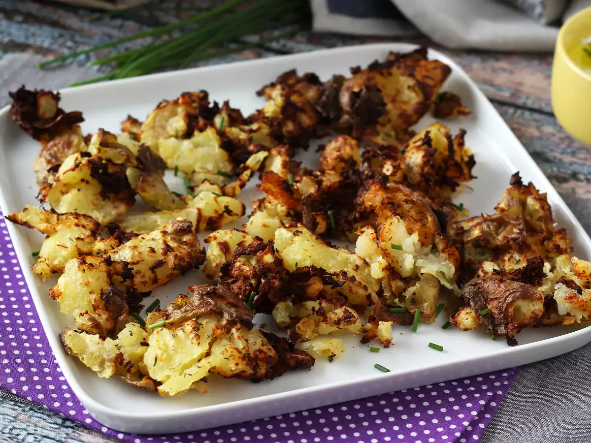 Smashed potatoes dengan Air Fryer, lauk pendamping yang super renyah! - foto 5