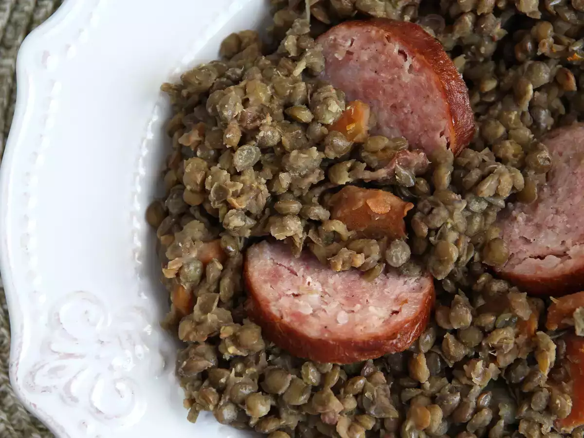 Sosis Morteau dan Lentil Hijau yang Dimasak Perlahan - foto 3