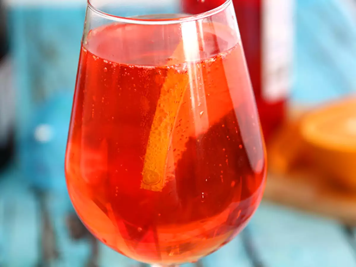 Spritz, koktail Italia terkenal dengan Aperol - foto 2