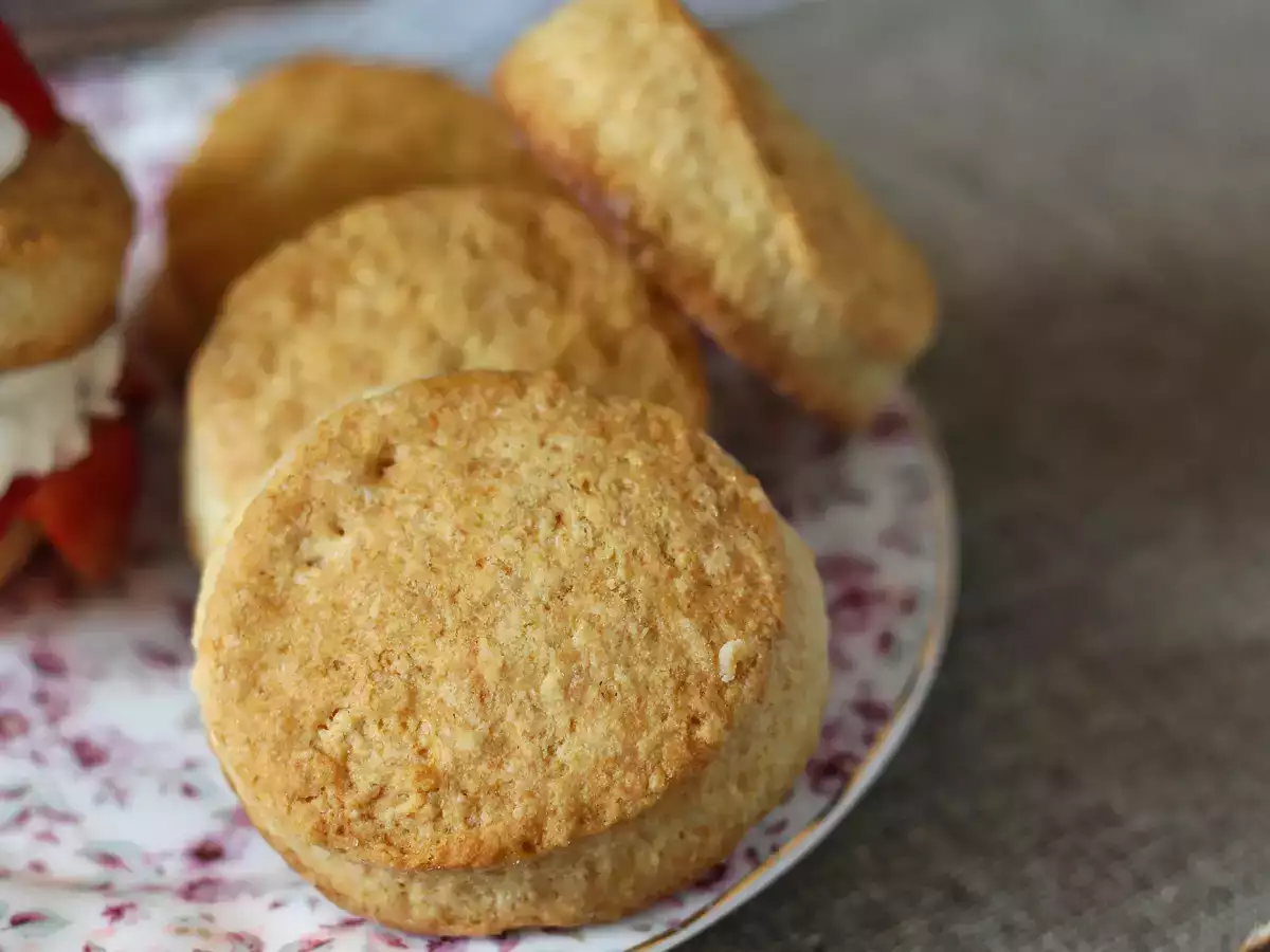 Strawberry shortcake, kue krim stroberi khas Amerika yang tidak pernah gagal - foto 4