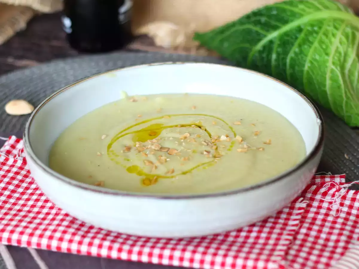 Sup Krim Kale dan Kentang dengan Panci Presto