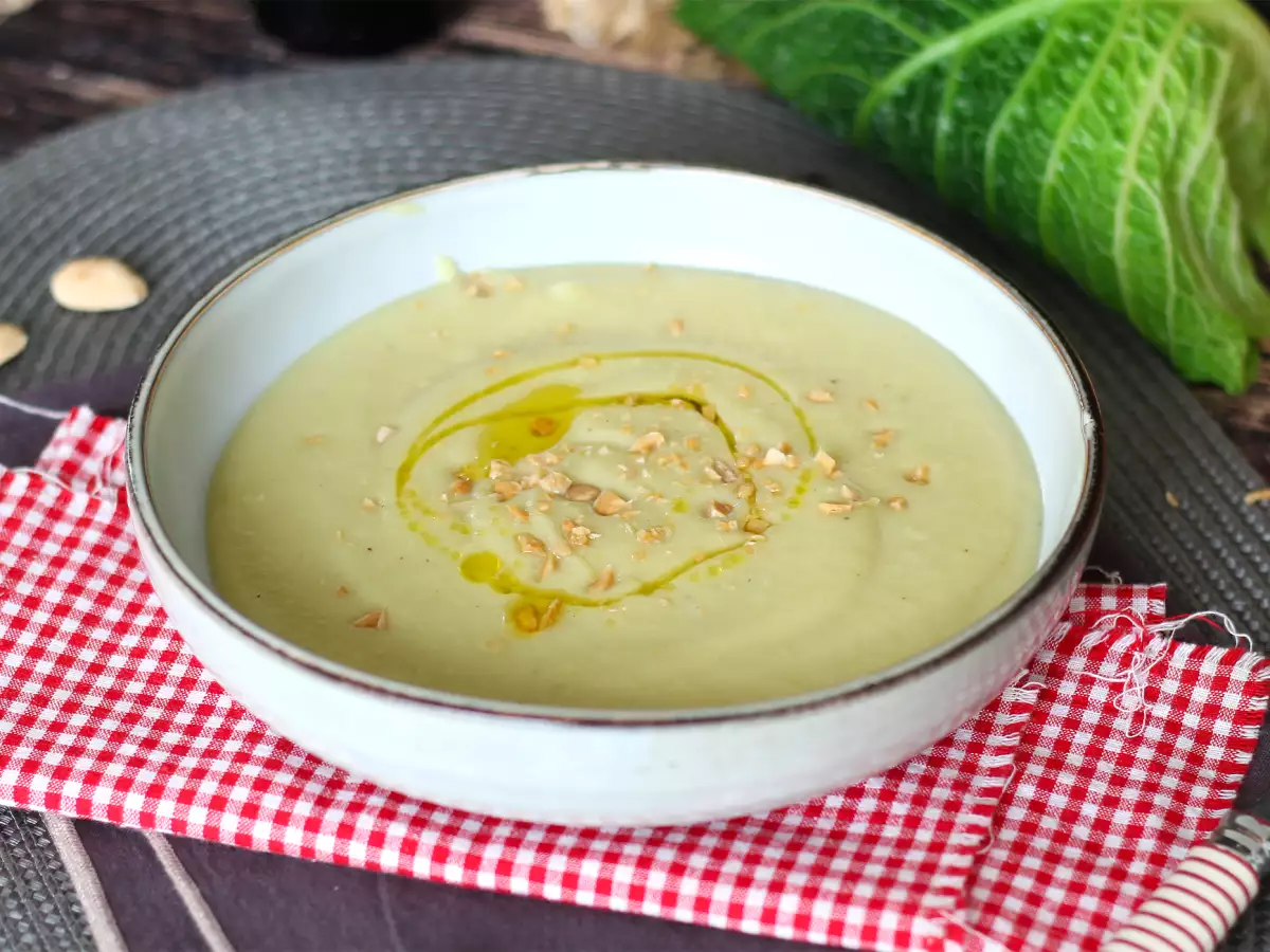 Sup Krim Kale dan Kentang dengan Panci Presto - foto 3