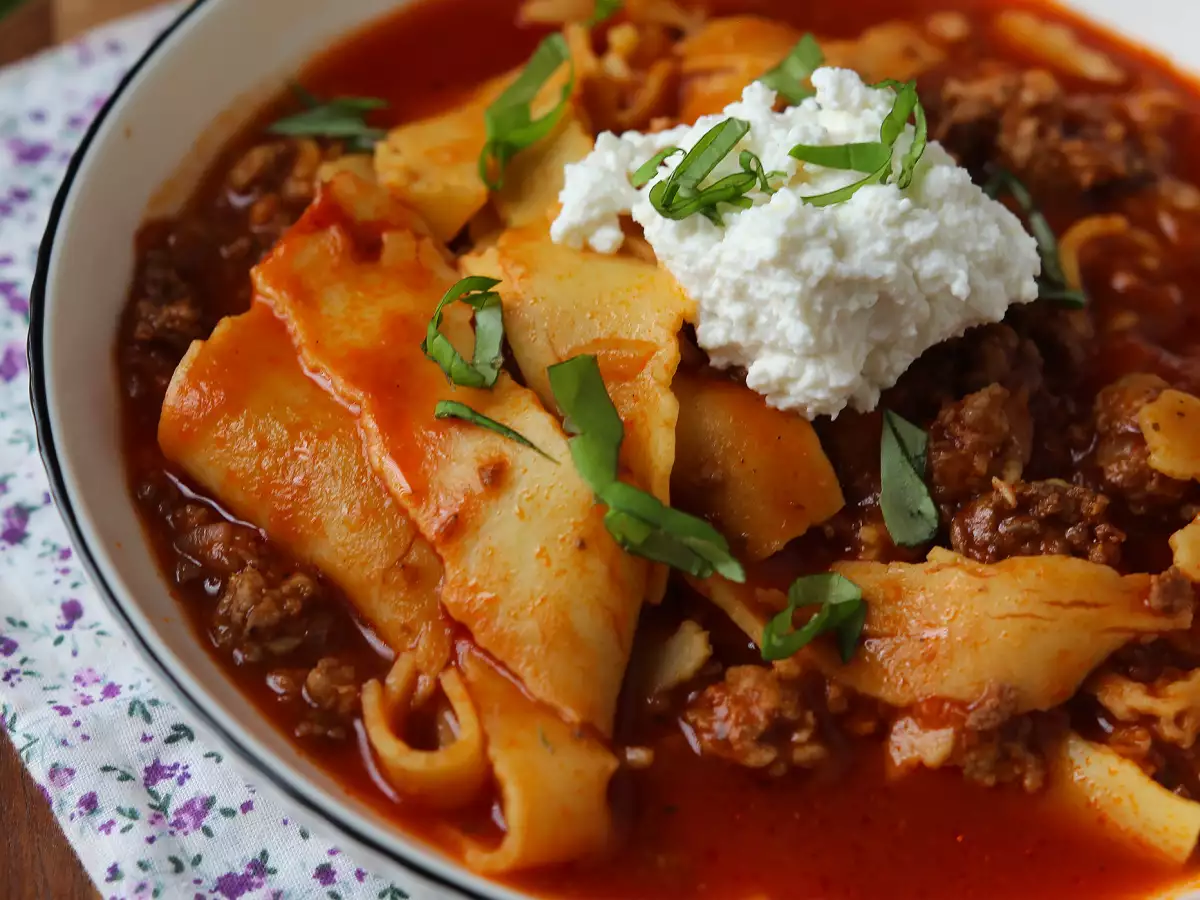Sup lasagna daging, ricotta, dan parmesan - foto 3