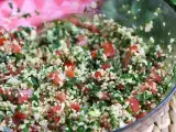 Tabbouleh Lebanon yang Harum dan Segar, foto 1