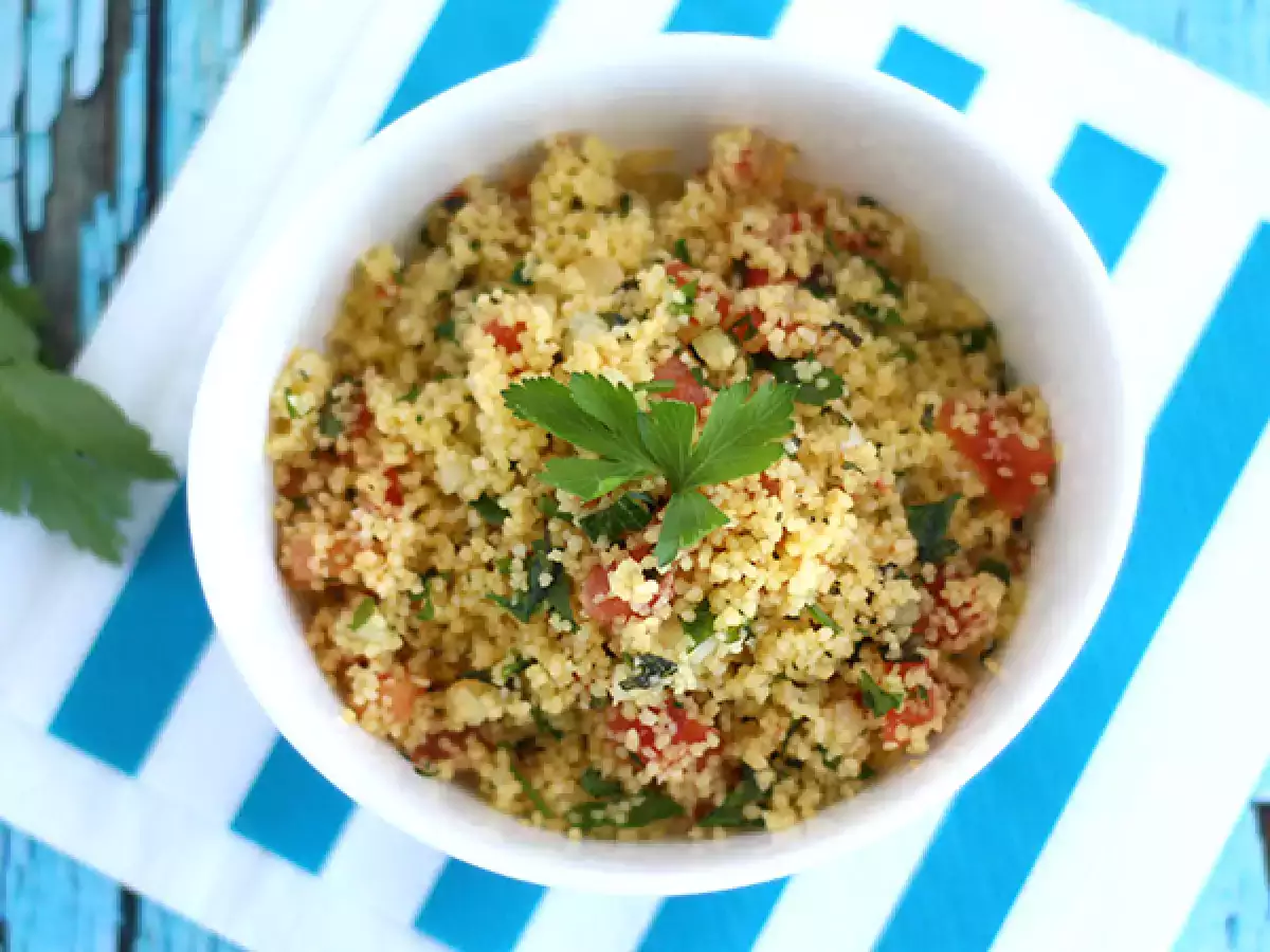 Tabbouleh oriental yang sangat mudah - foto 2