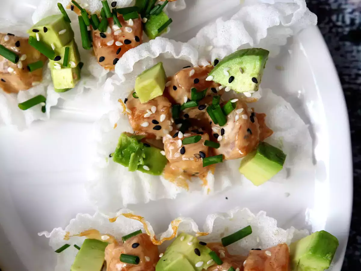 Taco Asia: salmon tartar dalam keripik nasi - foto 7