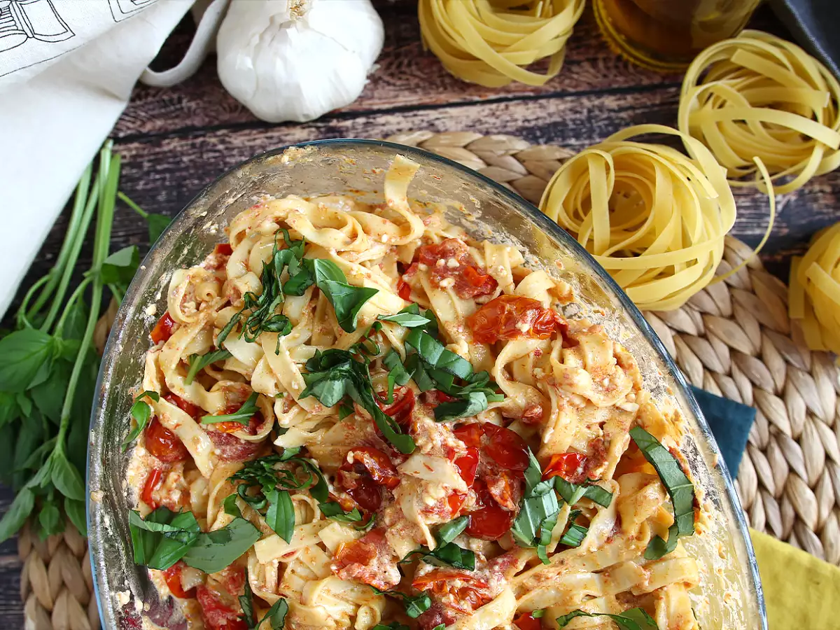 Tagliatelle Feta dan Tomat Ceri - Pasta Feta Panggang - foto 7