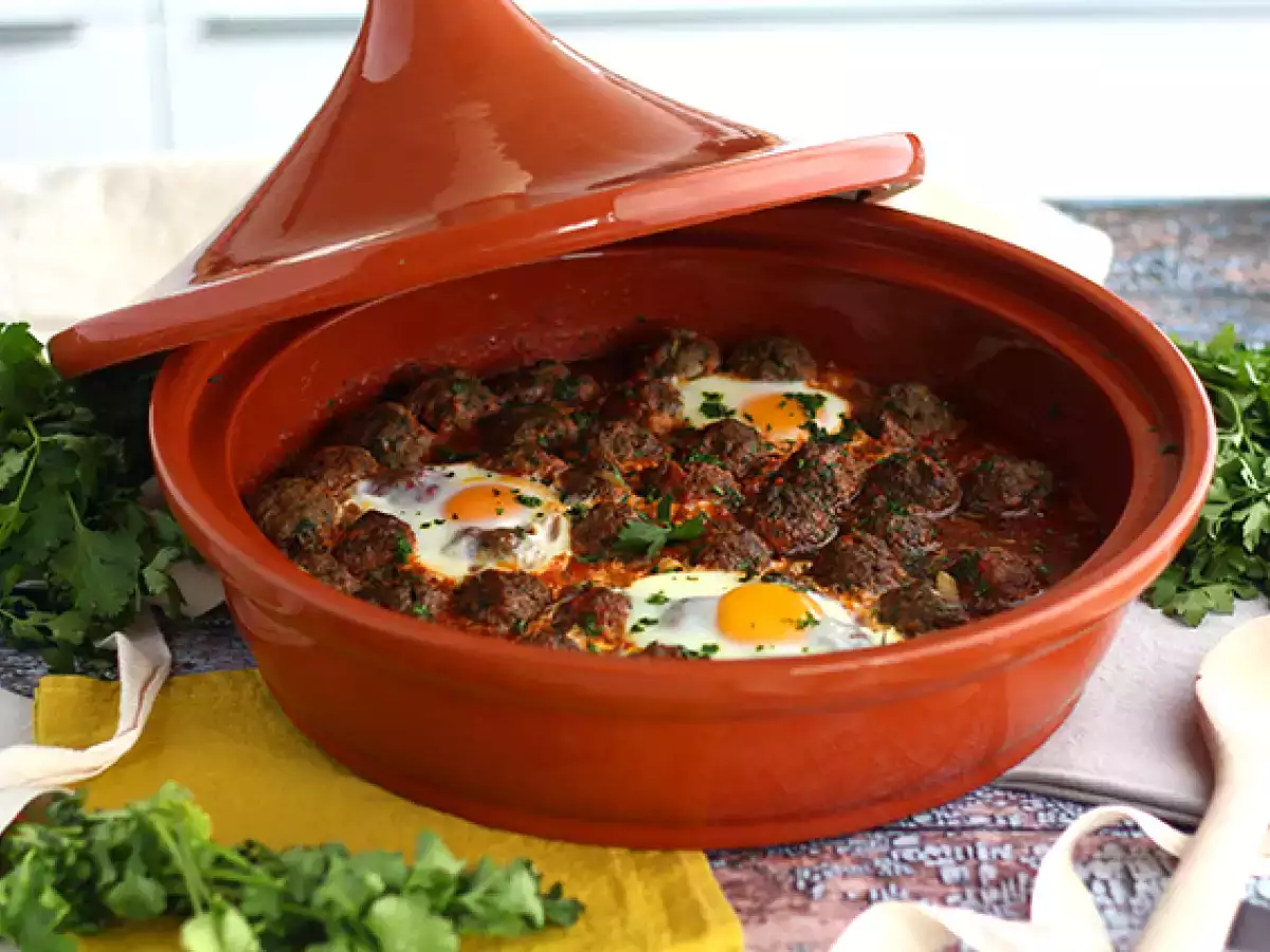 Tajine kefta (bakso cincang dengan bumbu dan rempah-rempah) - foto 2