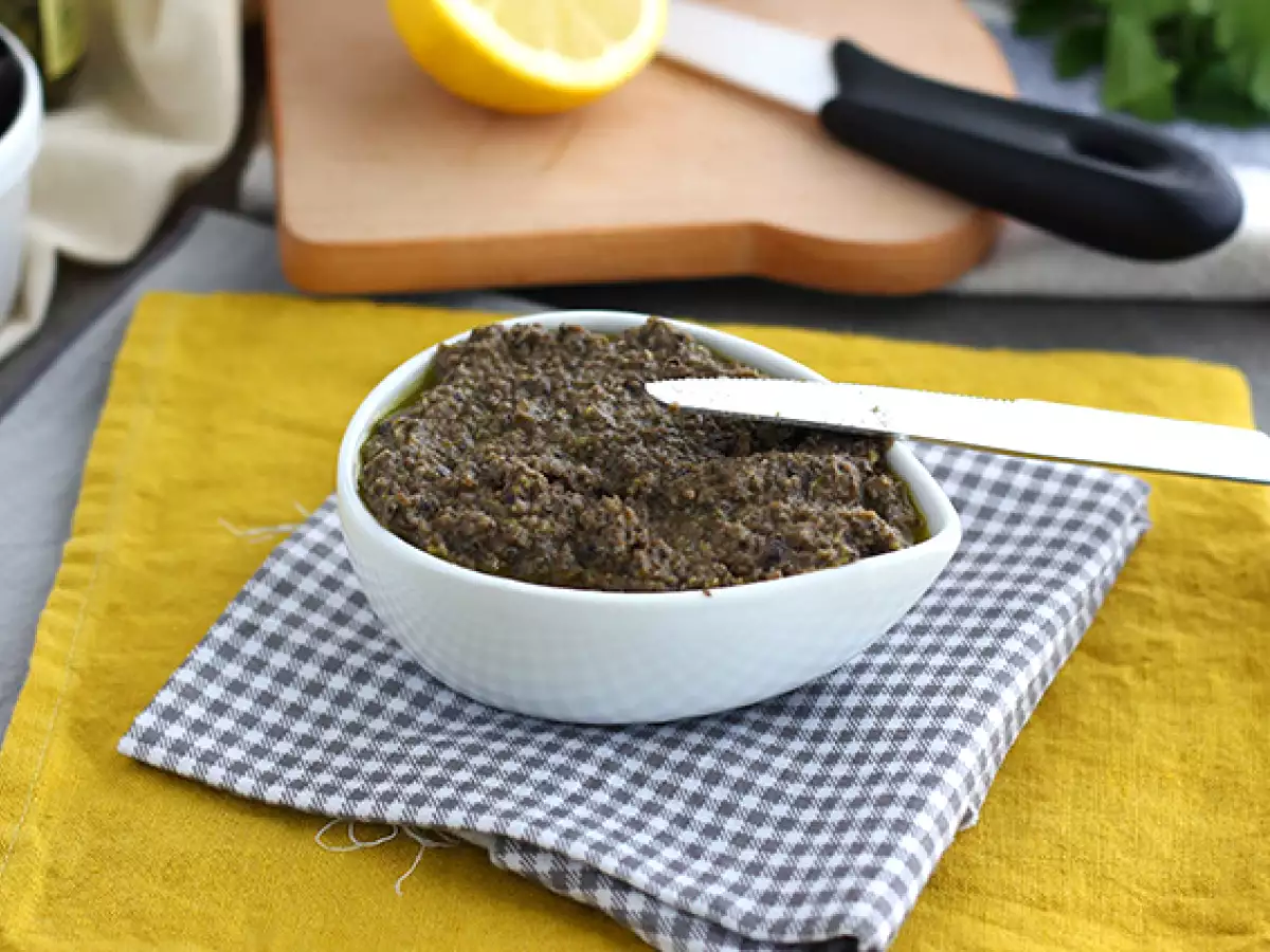 Tapenade cepat dengan buah zaitun hitam - foto 3