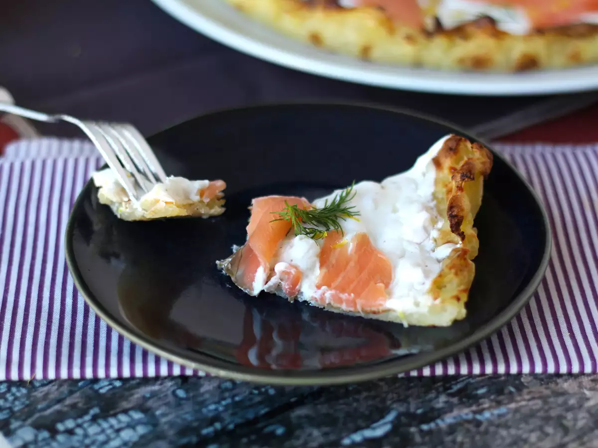 Tart salmon asap dengan bahan dasar kentang - foto 2