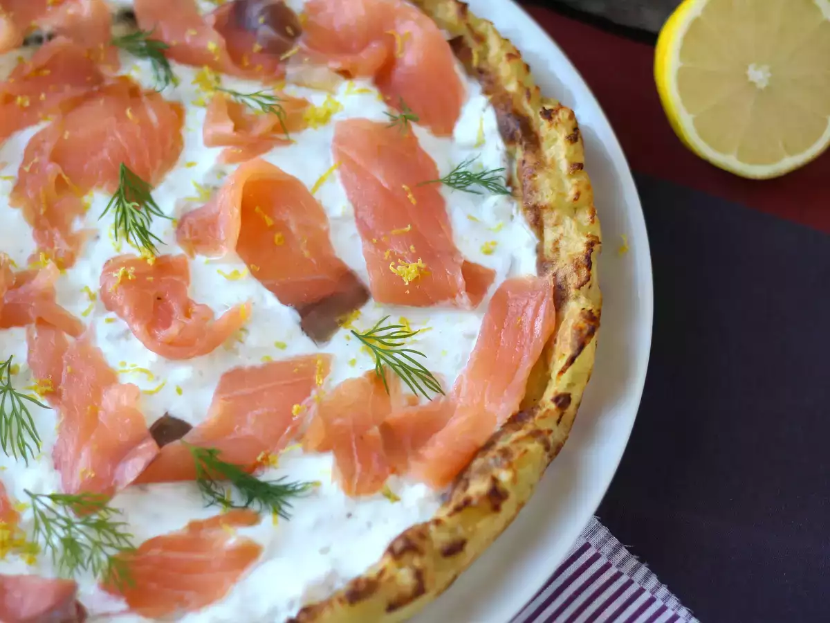 Tart salmon asap dengan bahan dasar kentang - foto 6
