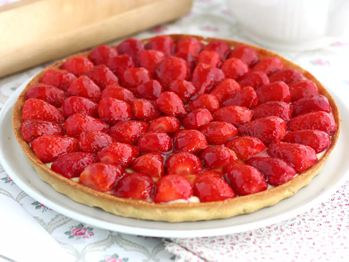 Tart stroberi yang mudah