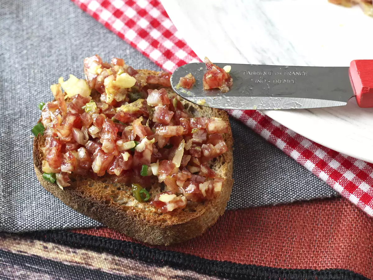 Tartar de fuet: versi ekspres dari steak tartar klasik - foto 4